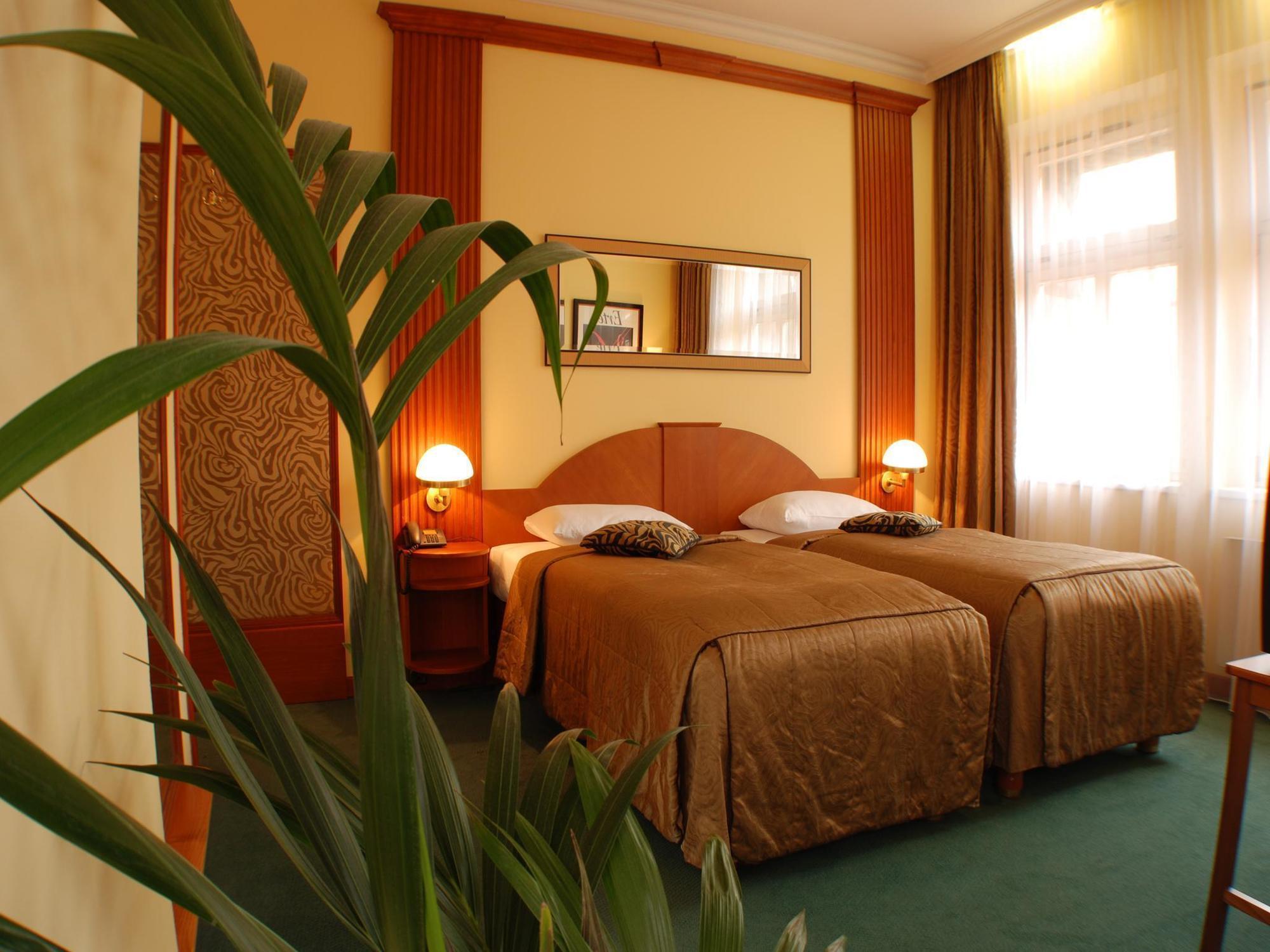 Ea Hotel Royal Esprit Prague Room photo